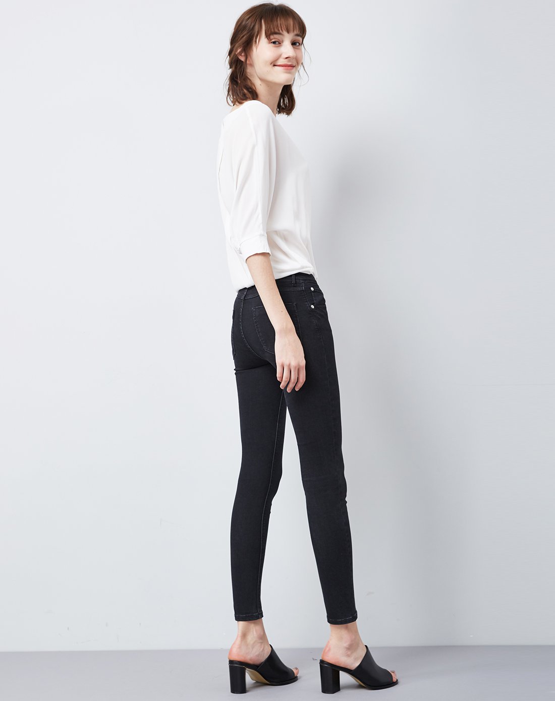 超弹显瘦柔软修身铅笔牛仔裤黑色