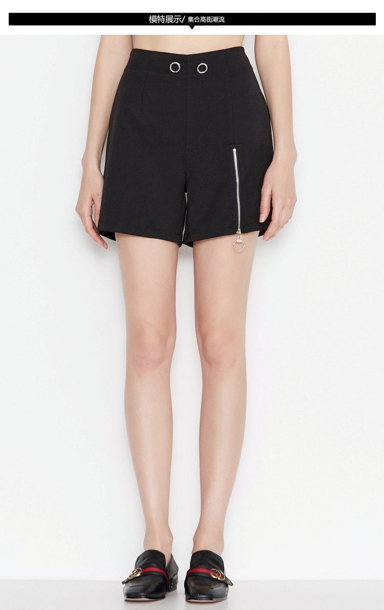 小钢圈不规则拉链短裤黑色