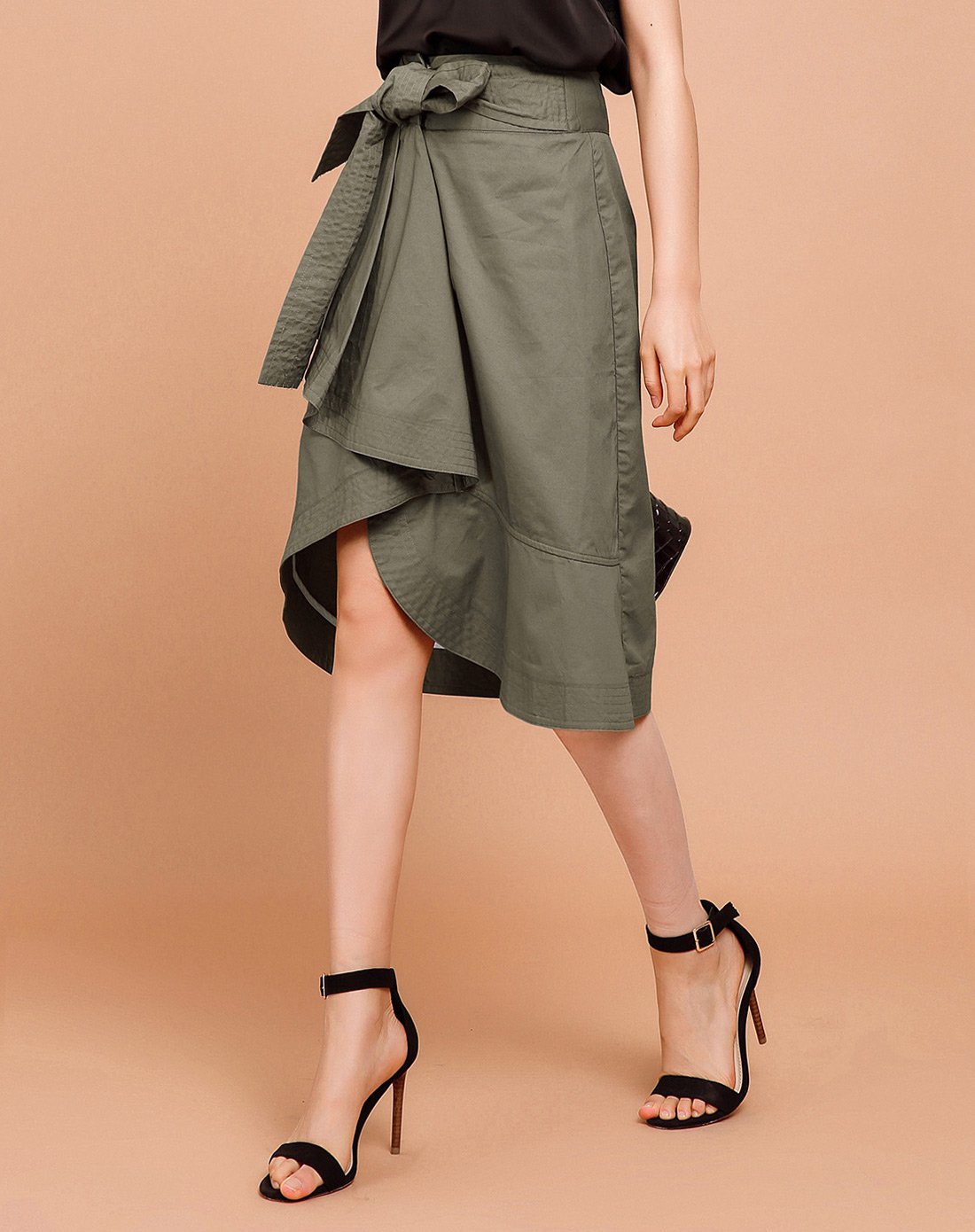 个性不对称宽松腰绑带一片式高腰半身裙军绿