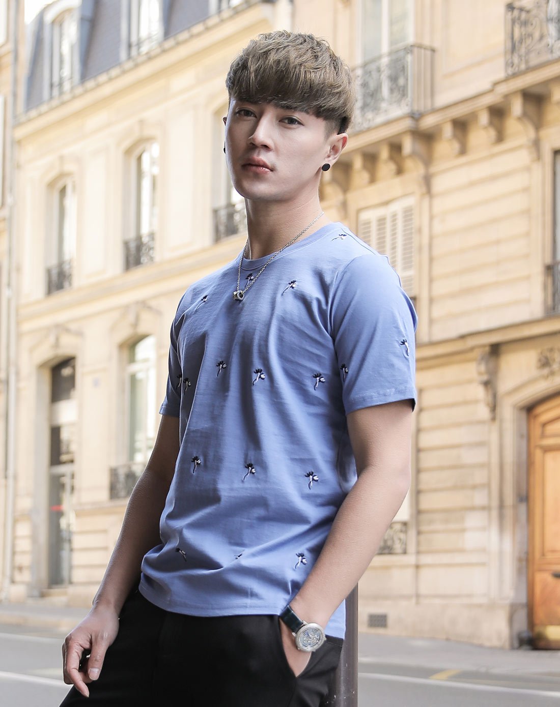 简约植物印花t恤蓝色