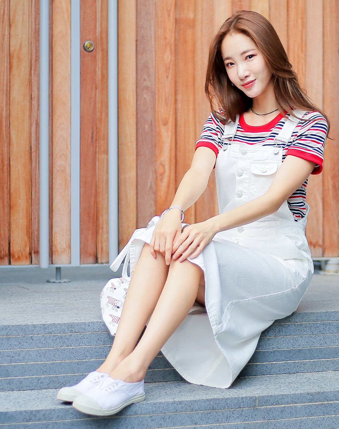 百搭纯色减龄背带牛仔裙女款
