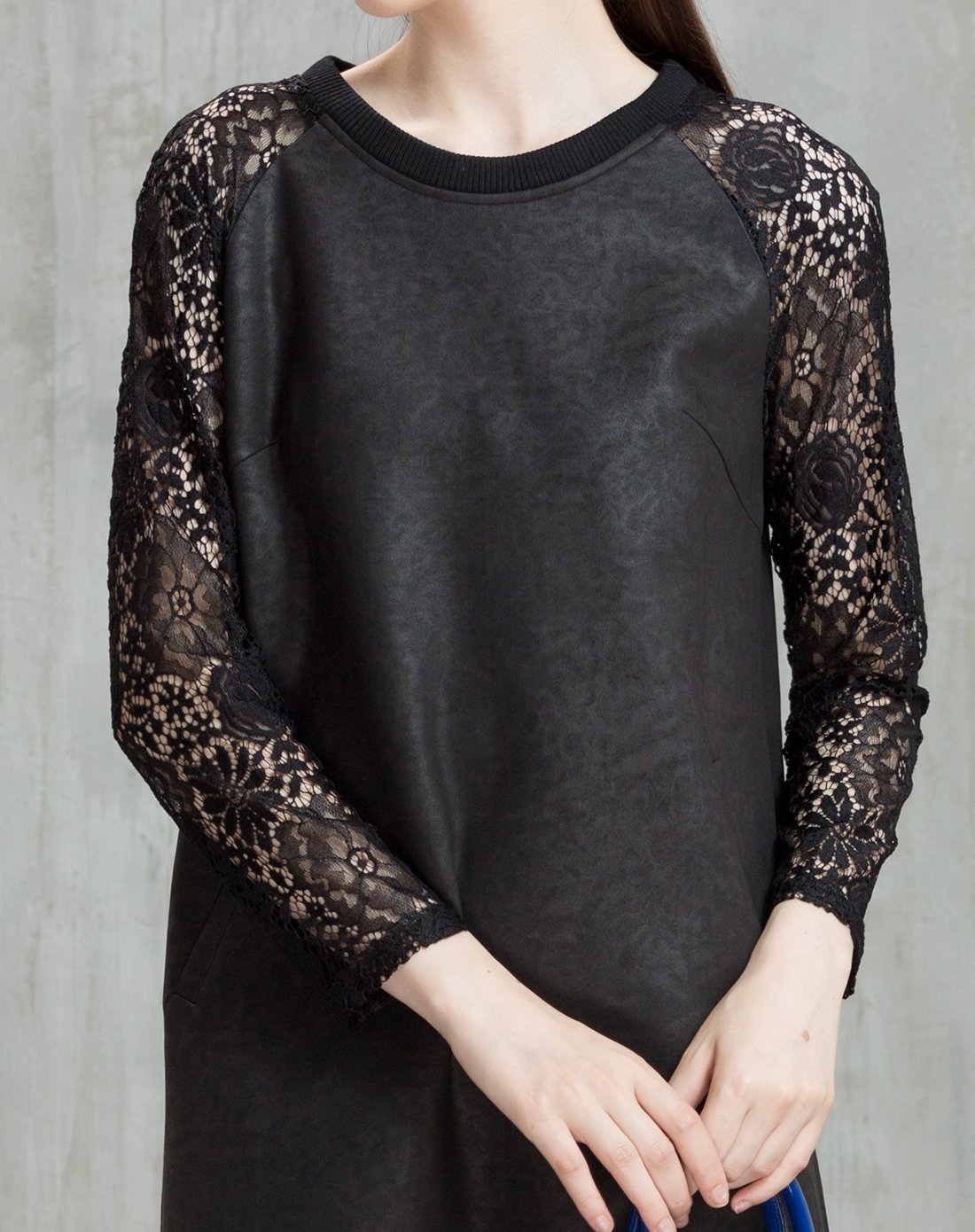 时尚镂空袖鱼尾摆连衣袖