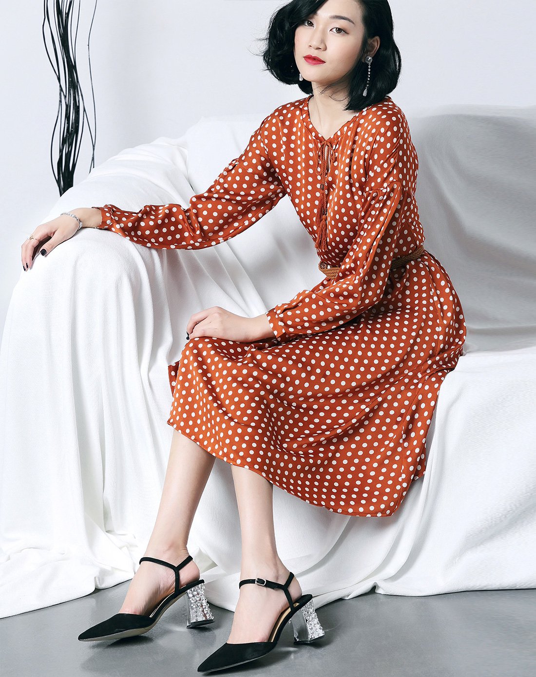 沙发sofa女装专场 sofa 系带领长袖波点印花连衣裙