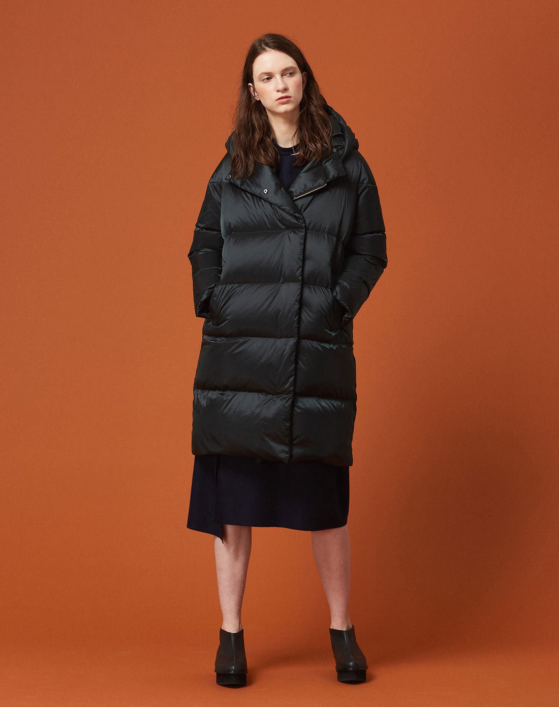 噢姆aum女装专场 噢姆aum 秋冬保暖防风宽松廓形显瘦连帽女式中长款