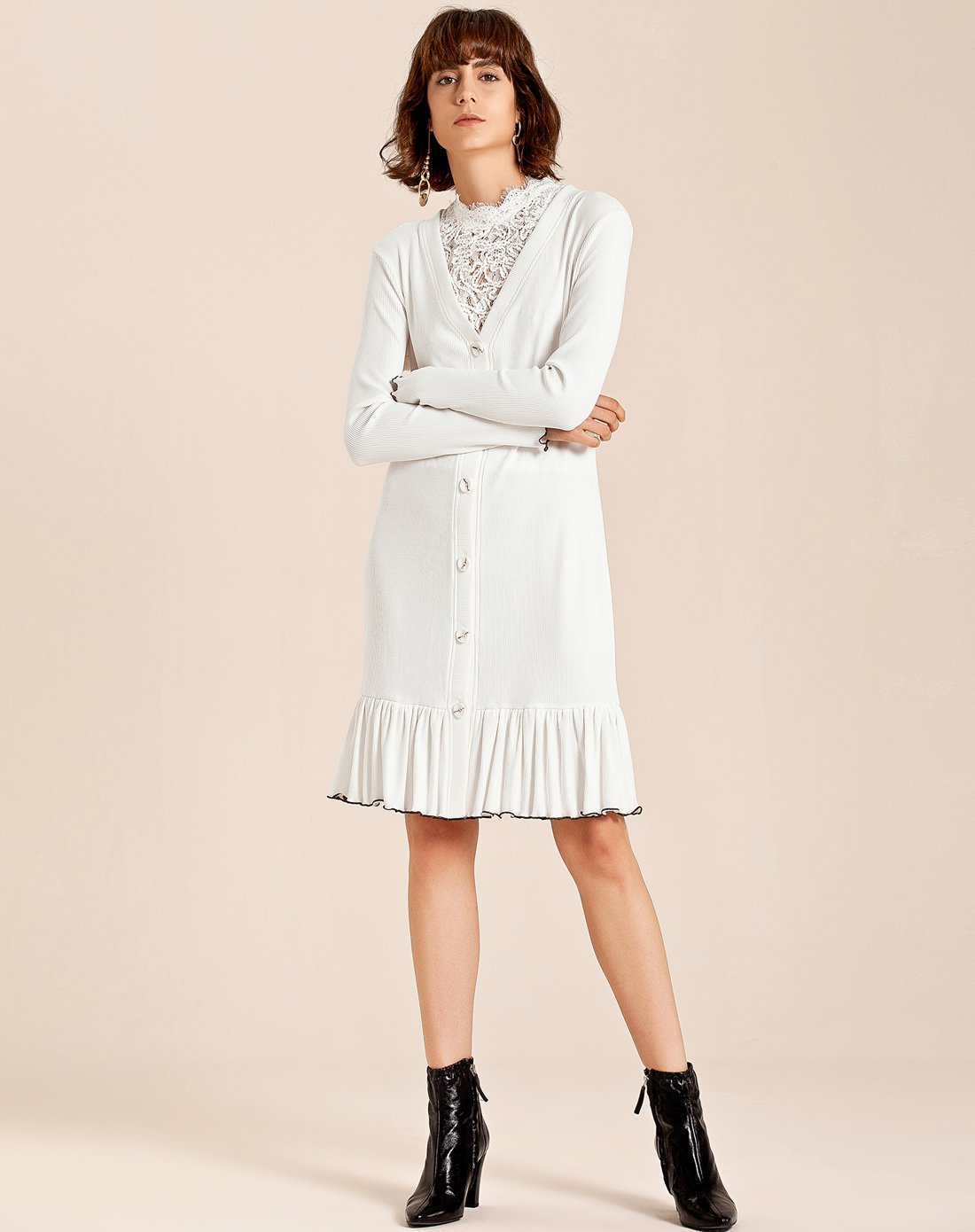 梦芭莎moonbasa女装特卖旗舰店(旧)撞色荷叶边长款长袖v领开衫连衣裙