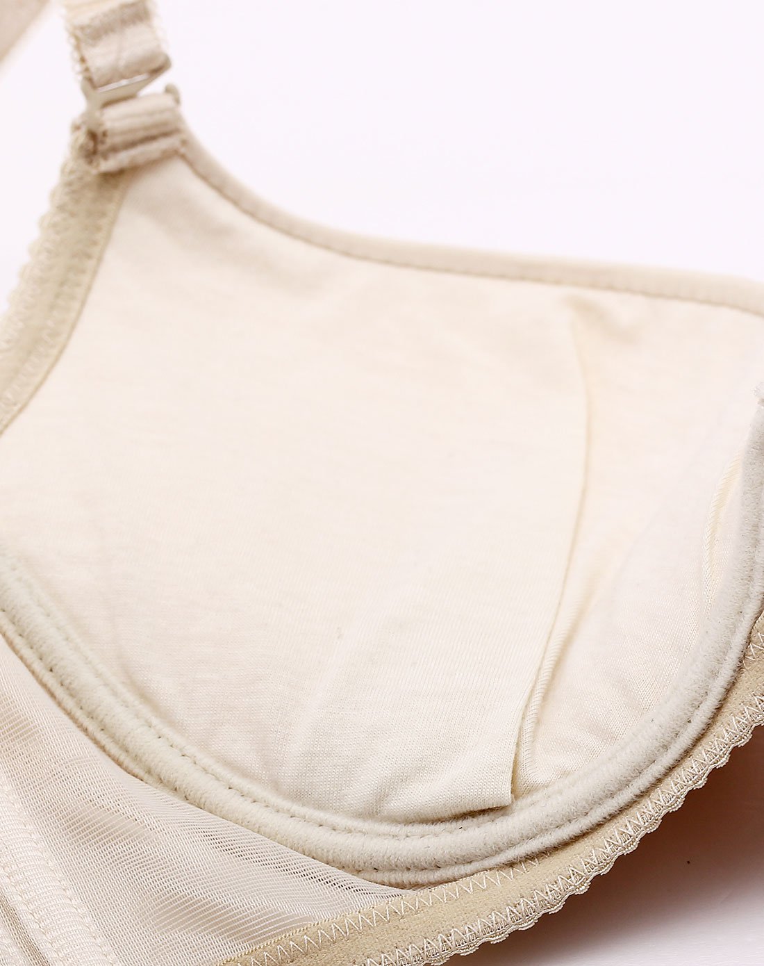 欧迪芬光面无痕3/4上薄下厚模杯文胸