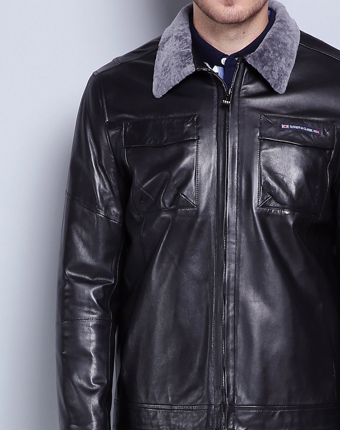 男士经典方领保暖休闲皮衣