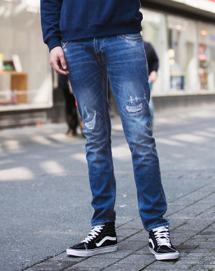 男装 低腰小锥形破洞男士牛仔裤