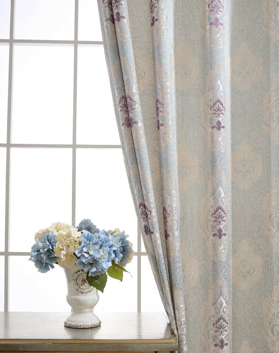 提花窗帘富丽堂皇