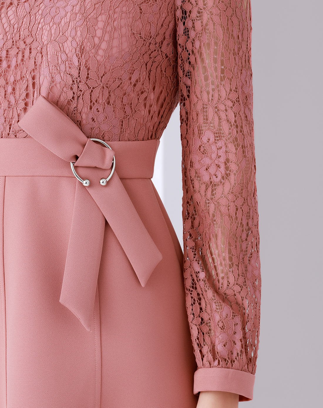 洛诗琳2018春新品优雅简约蕾丝领腰间蝴蝶装饰连衣裙