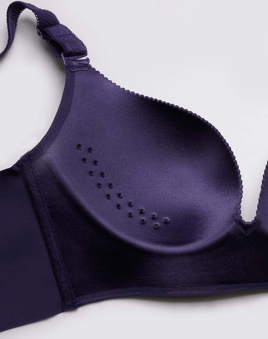 纯色u型美背聚拢无痕无钢圈女士文胸胸罩内衣