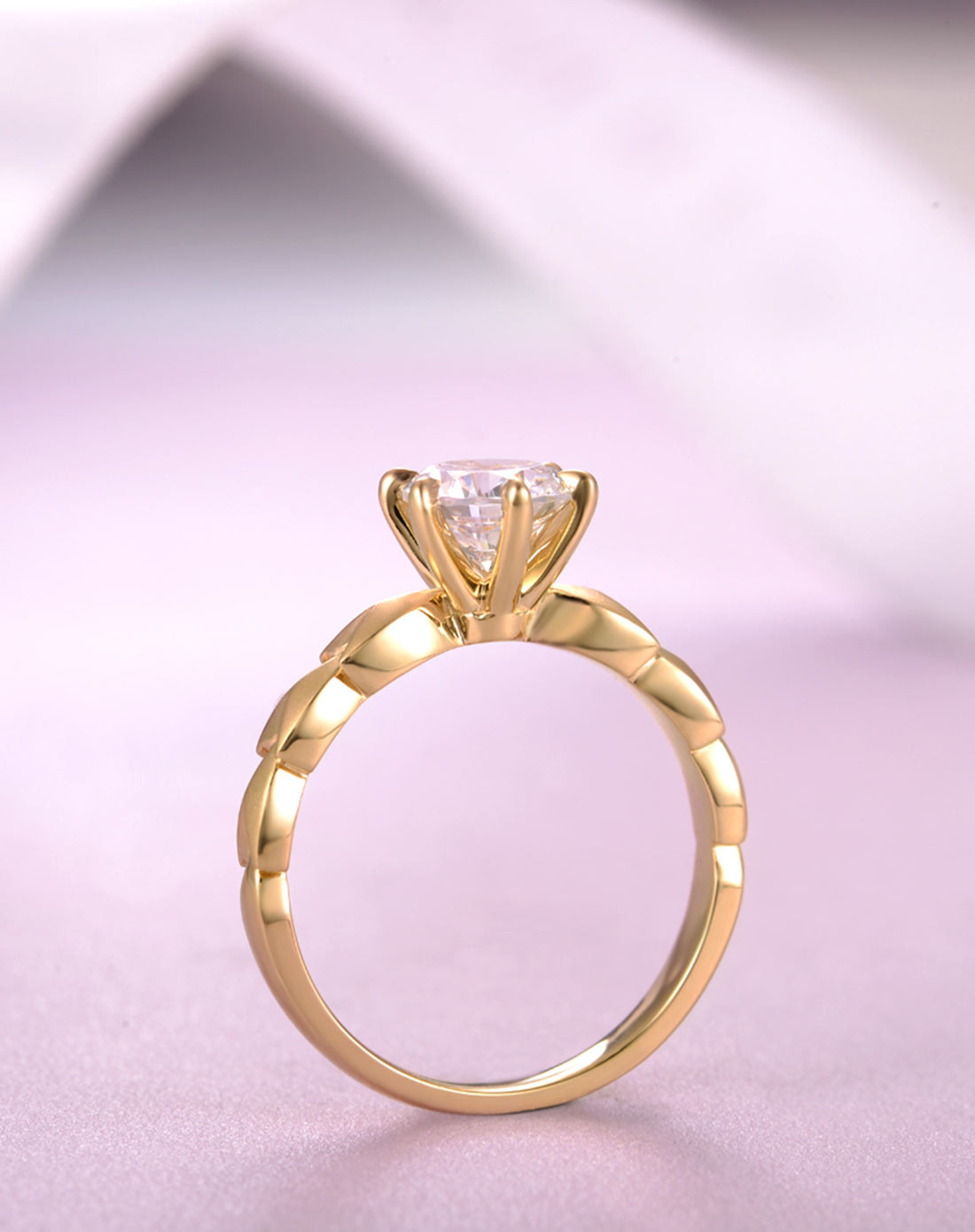 佐卡伊 麦穗 34分vs净度六爪镶嵌钻石女戒/婚戒钻戒