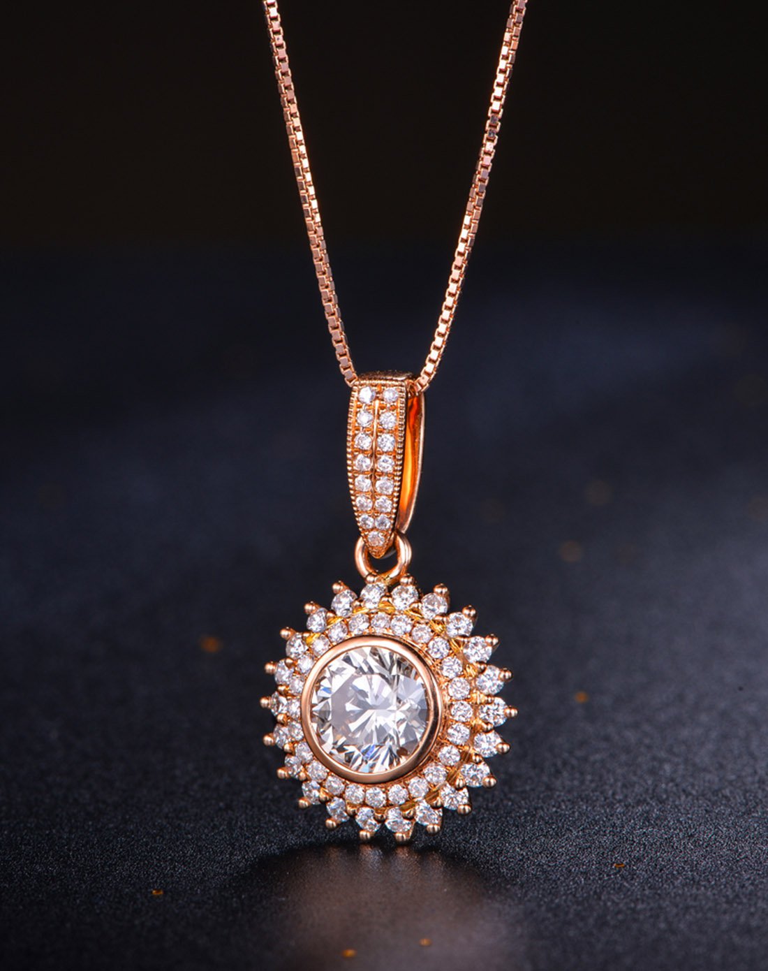 佐卡伊 玫瑰18k金豪华群镶钻石吊坠