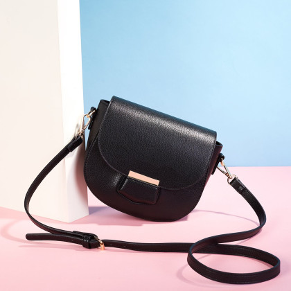 唐狮出品tntee2018斜挎包女包时尚秋冬新款单肩迷你小包包女方形金属