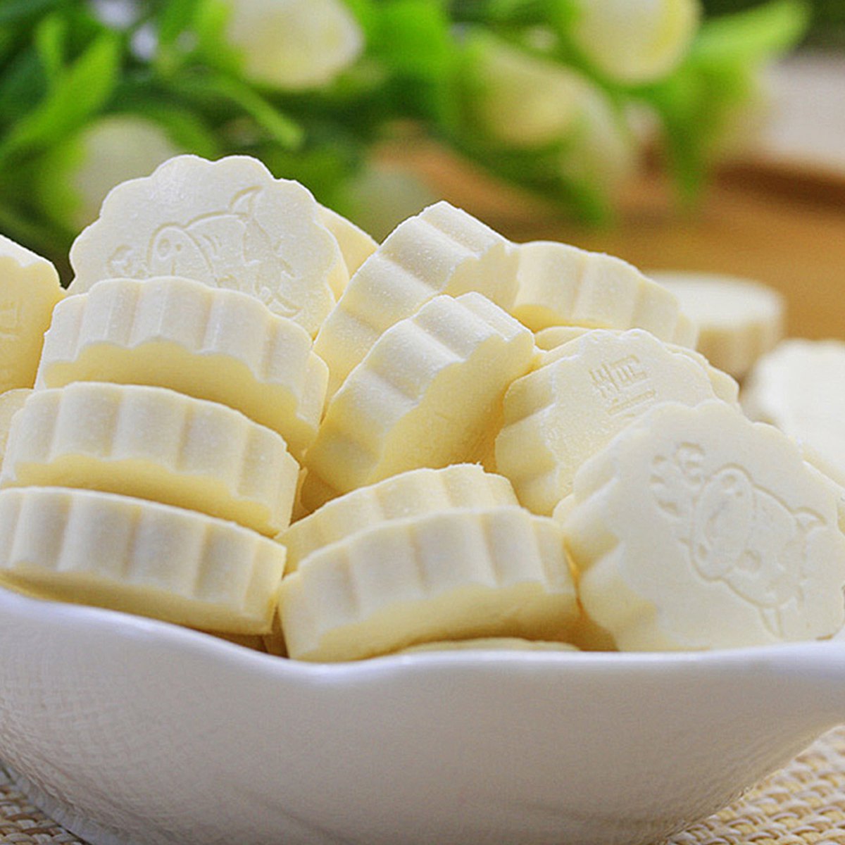 内蒙古风味168克桶装羊奶奶贝