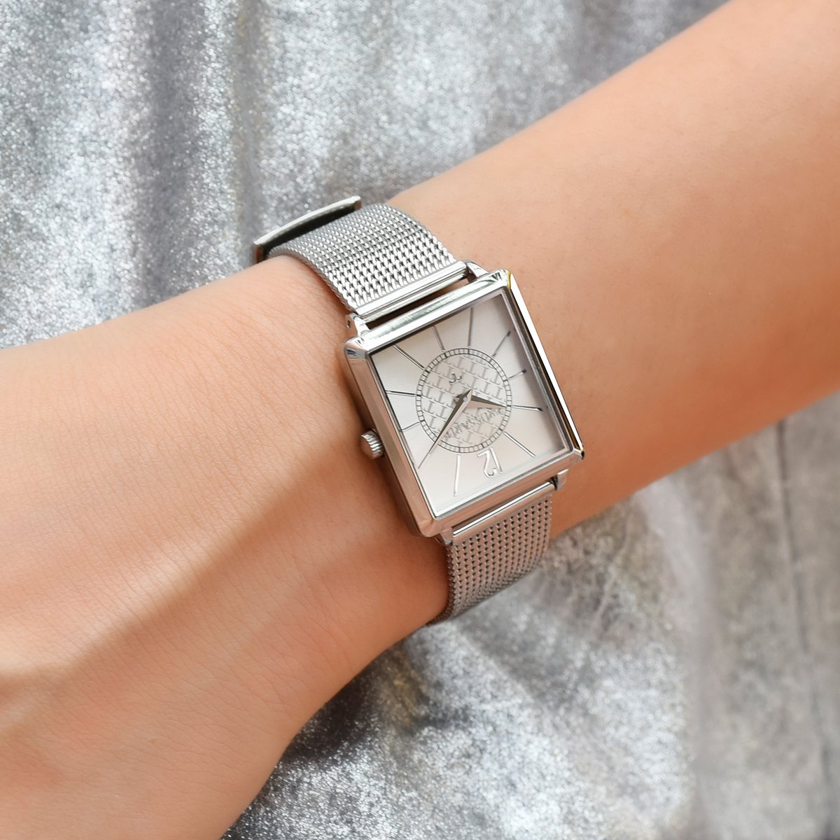 意大利trussardi手表专场 trussardi 钢带方盘简约时尚手表瑞士石英