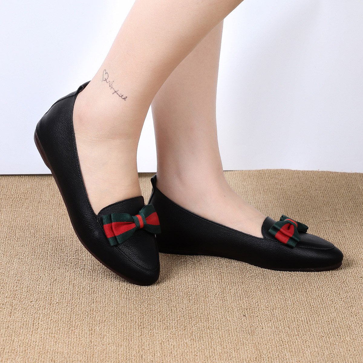 简约百搭尖头舒适软底蝴蝶结装饰女士平底单鞋