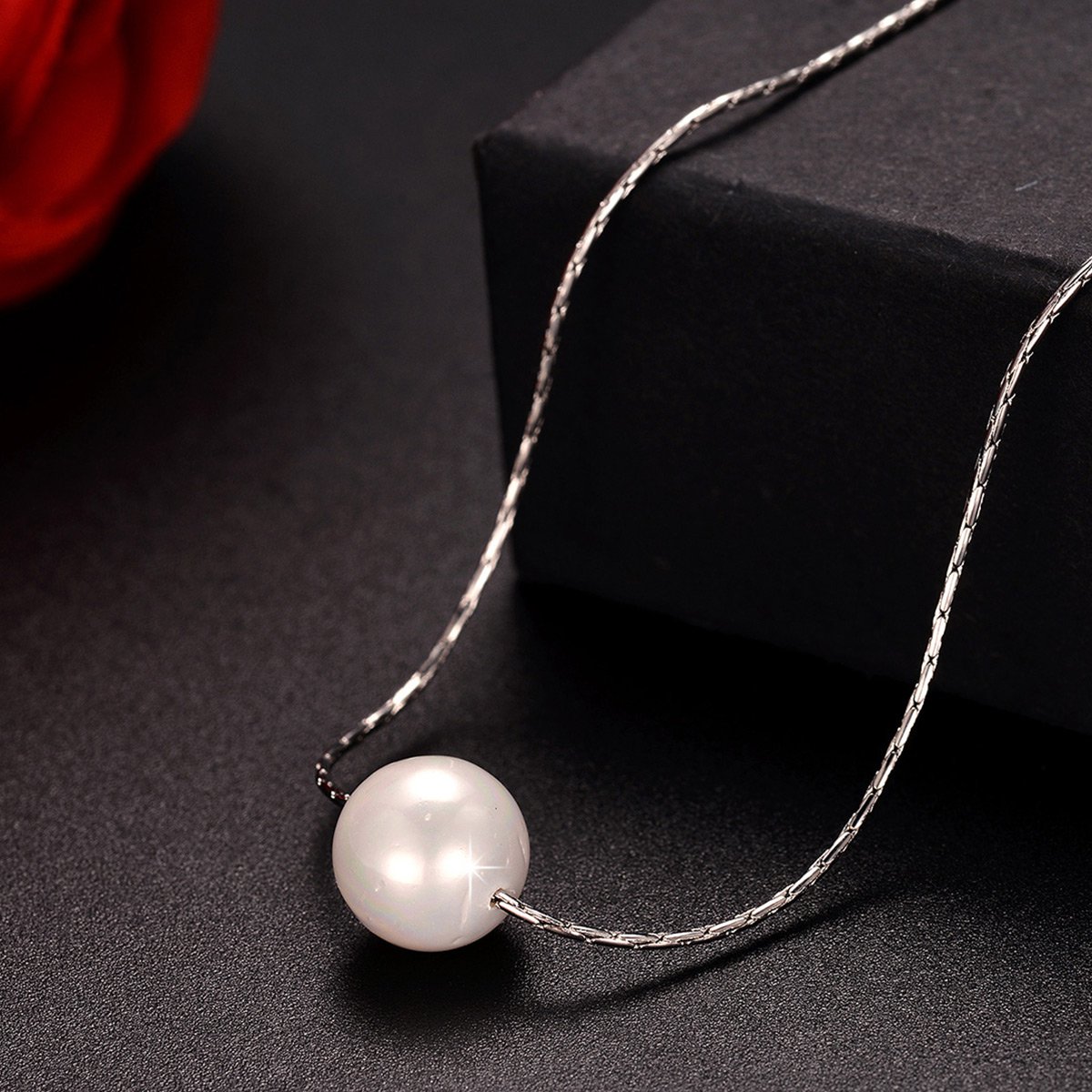 芭莎韩版简约路路通珍珠项链新款时尚气质优雅锁骨链女