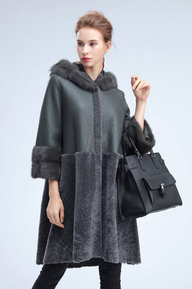 女款水貂毛领羊毛皮皮毛一体