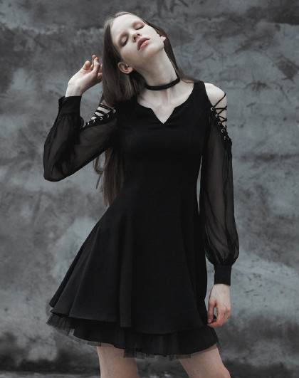 网纱拼接露肩一字领连衣裙