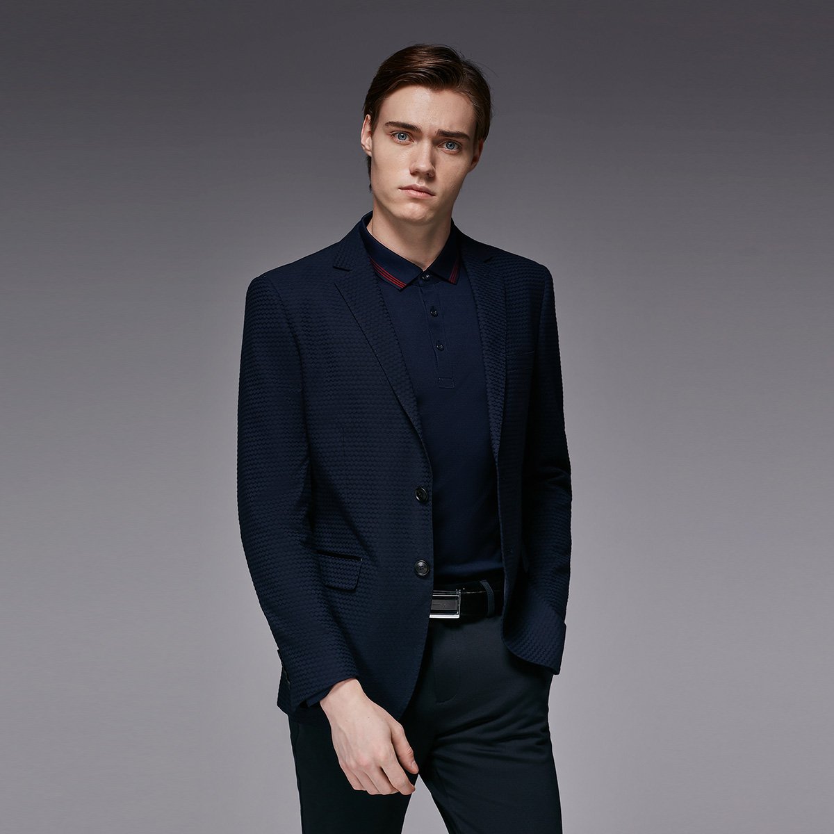 劲霸男士西服平驳头茄克单西服