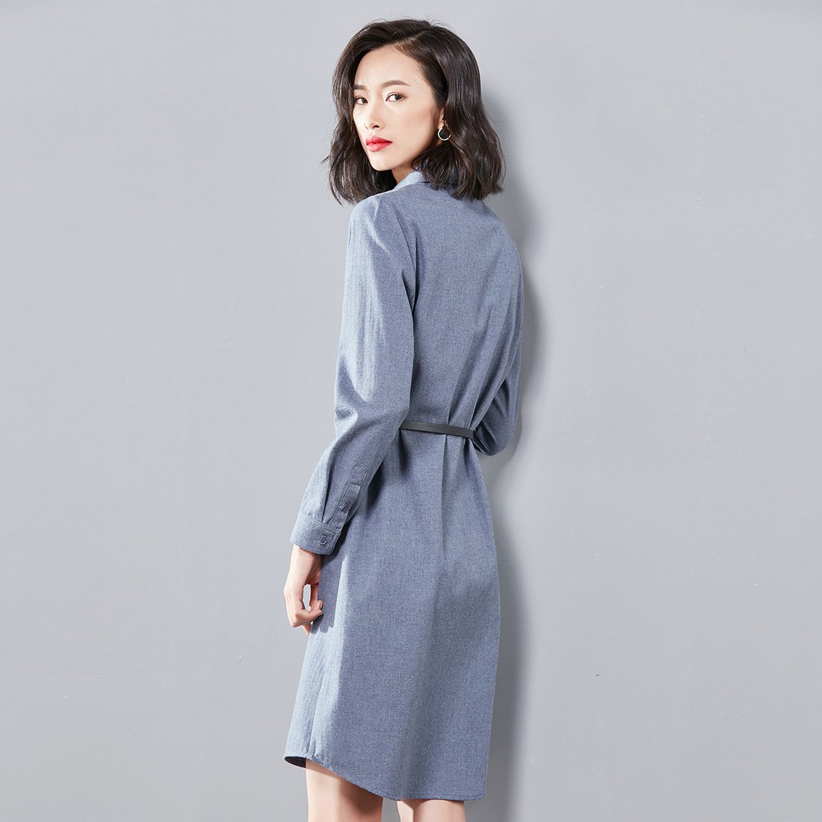 衬衫裙女中长款2018秋季新款宽松休闲印花直筒裙子俏皮bf风纯棉连衣裙