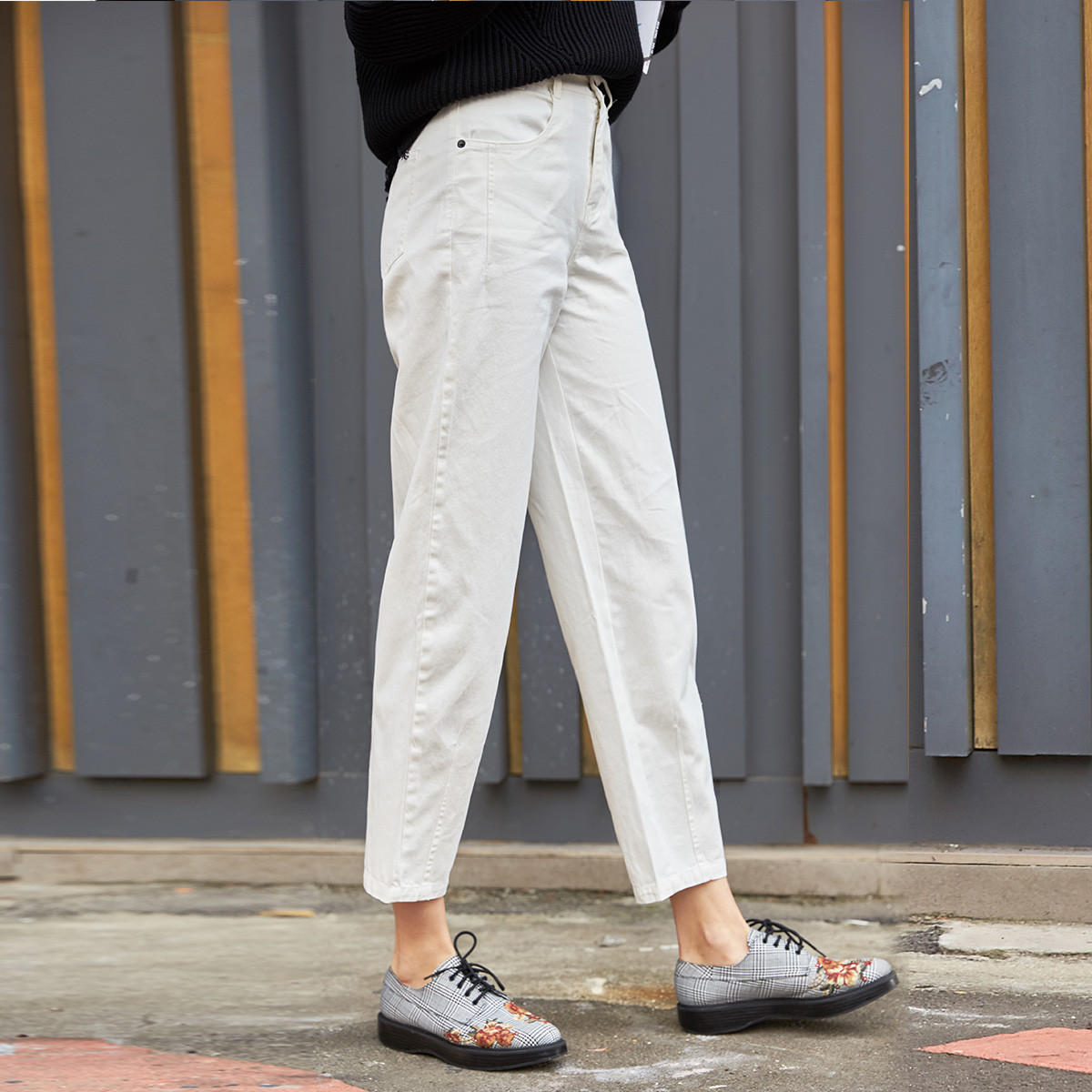 春季新款宽松休闲高腰显瘦白色哈伦裤男友风长裤牛仔裤女