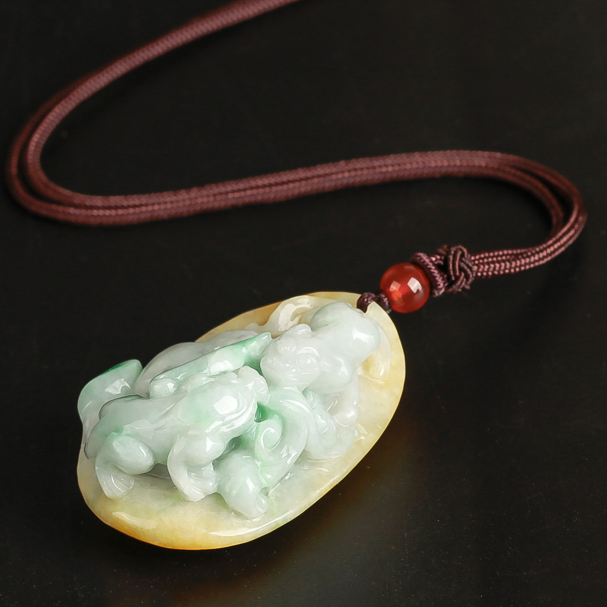 紫气东来 天然糯种三彩带皮翡翠籽料翡翠吊坠/玉挂件/玉吊坠