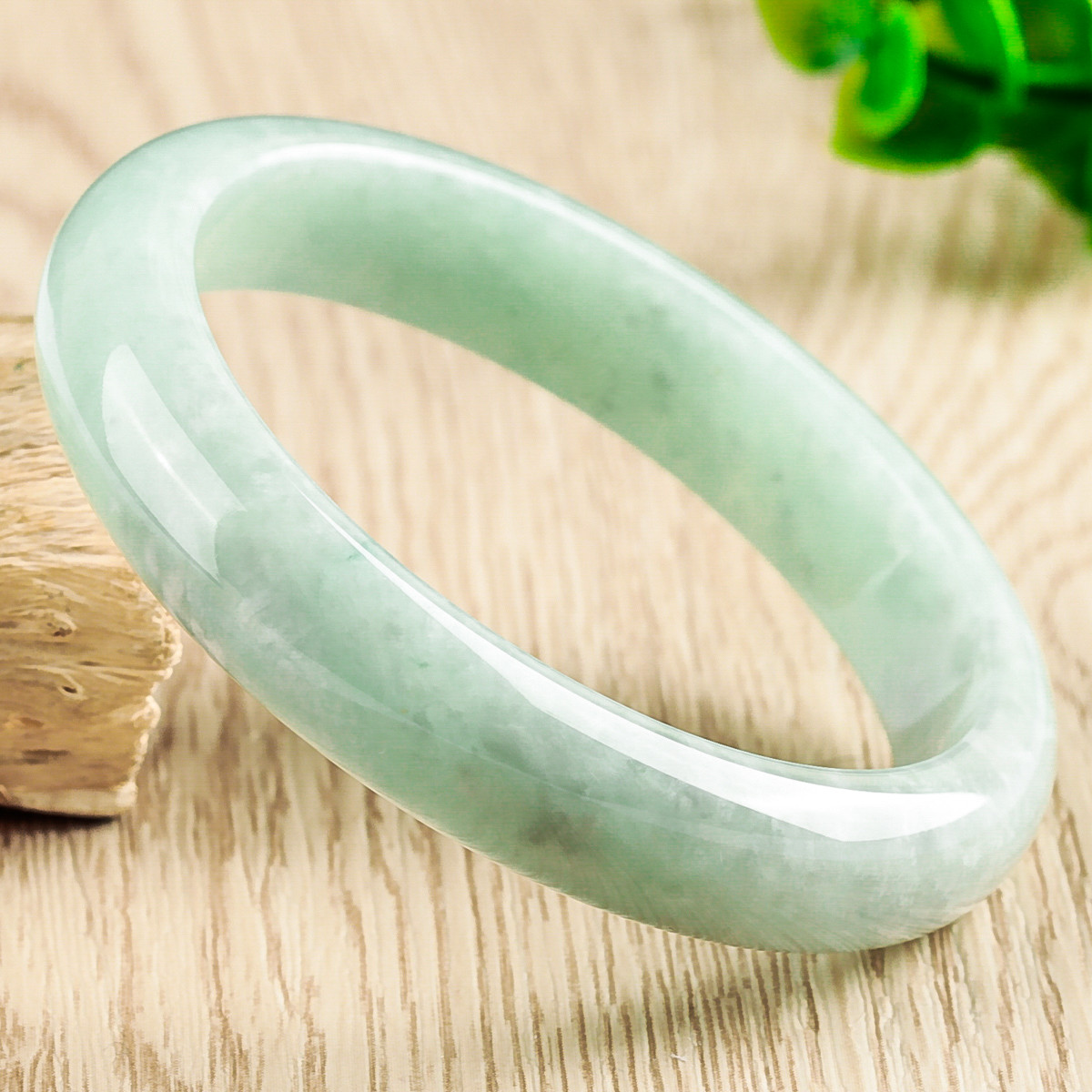 紫气东来 天然翡翠a货冰糯种冰透浅绿飘雪花棉翡翠手镯/多圈口玉手镯