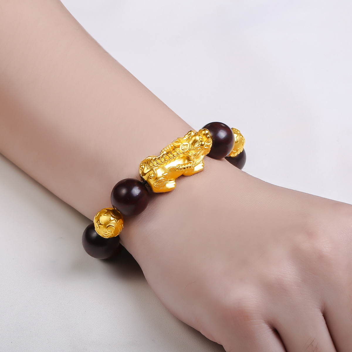 周六福 3d硬金小叶紫檀转运珠貔貅黄金男款手链(定价)