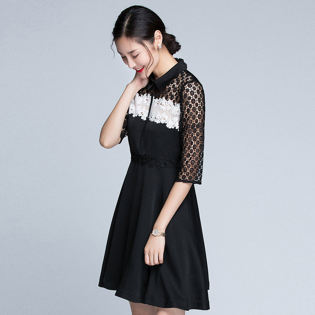 优衣美女装专场 黑撞白修身显瘦蕾丝拼s摆连衣裙