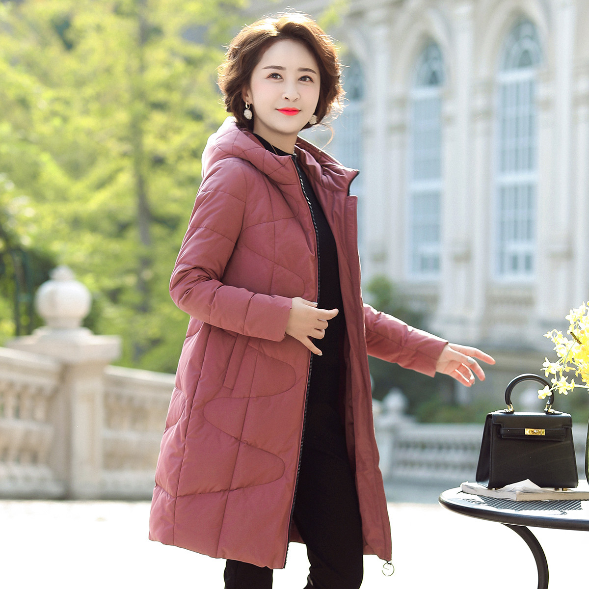 老年女式羽绒服波司登（老年女式羽绒服）-第1张图片-潮百科