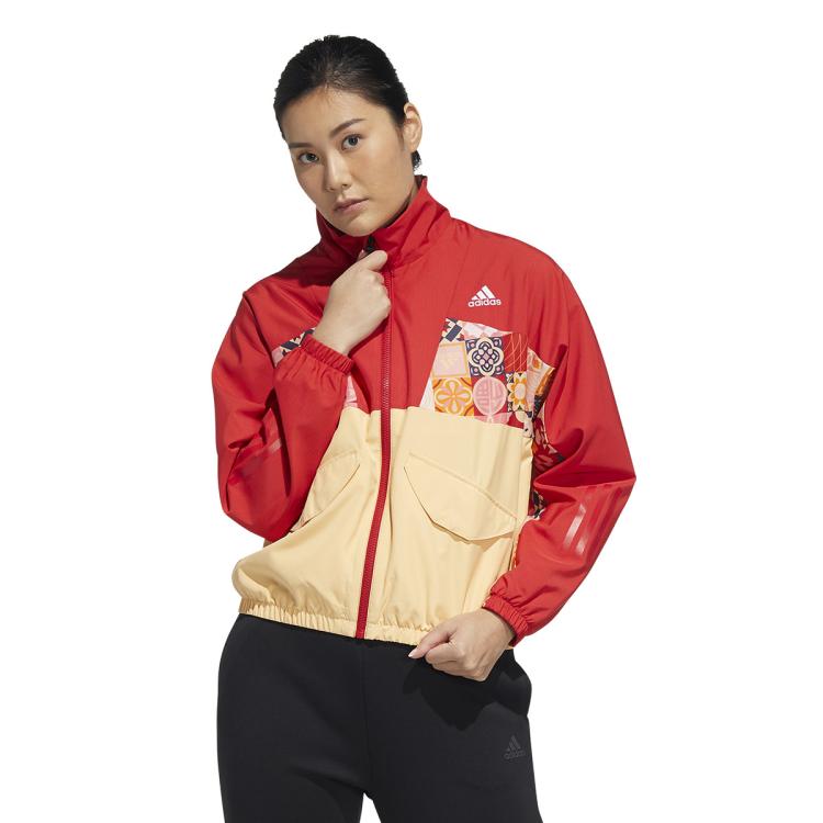 Adidas Originals Adidas 新年红色cny Tracktop女士拼色印花梭织立领运动夹克 In Brown