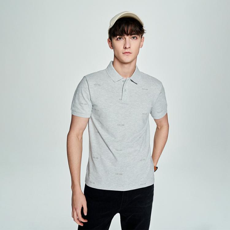 Lee 商场同款23春夏新品标准版满身logo男短袖polo衫 In Gray