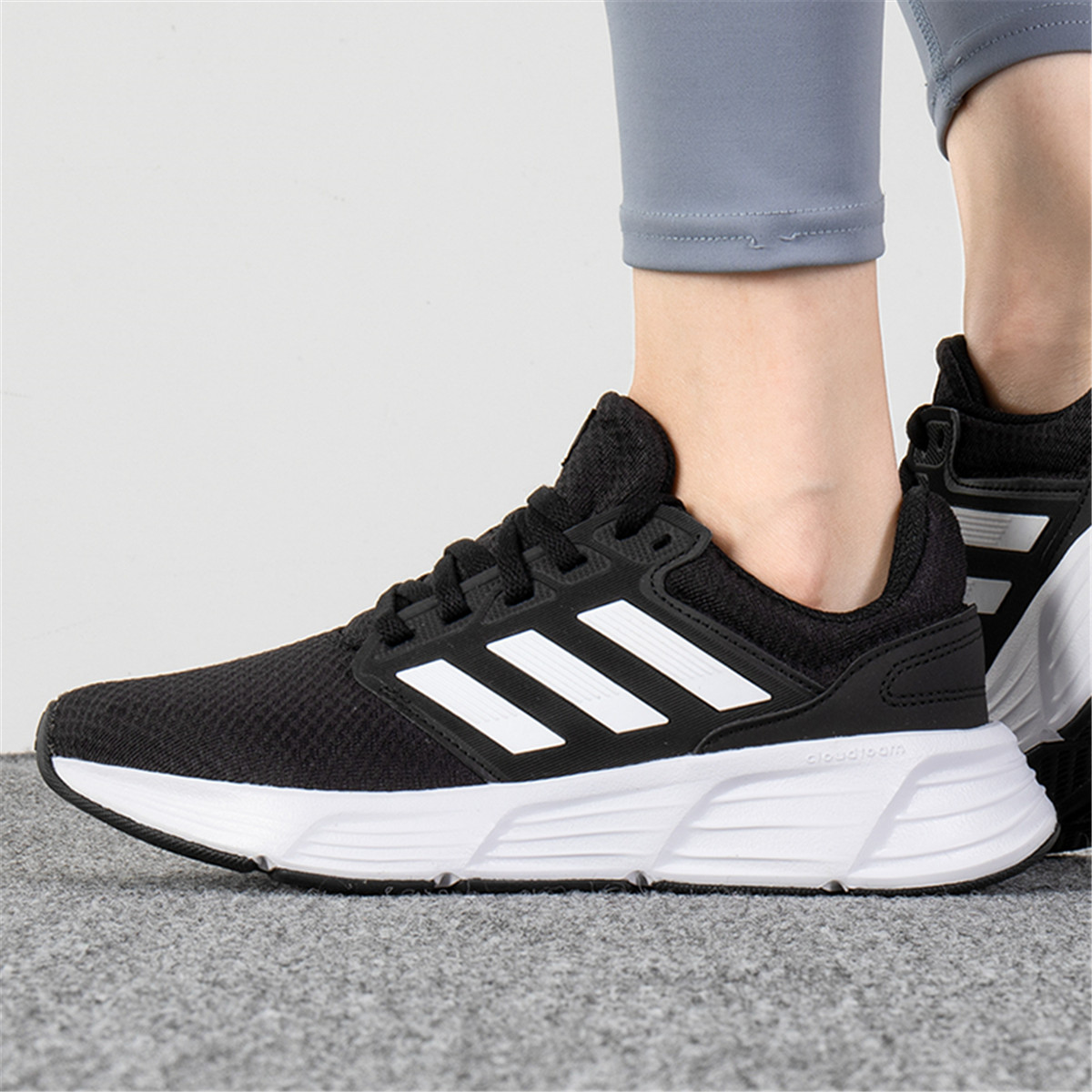 adidas GALAXY 6 W Ů�ӵͰ��ܲ�Ь �˶�ѵ��Ь ���GALAXY 6 W 143Ԫ