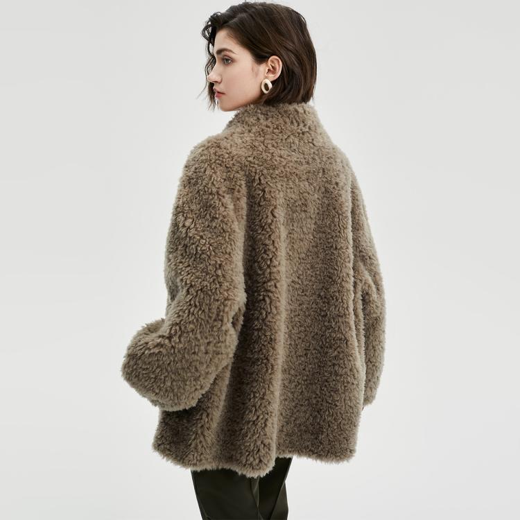 BADGLEY MISCHKA 【羊毛系列】复合皮毛一体女上衣冬牛角扣立领羊毛皮草外套