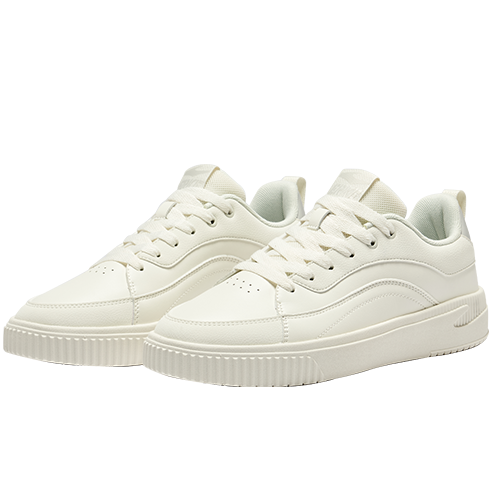 ���Ƕ��� �����㡿��ʿ�������а�ЬС��Ь�ٴ���ĥ͸���˶�����Ь