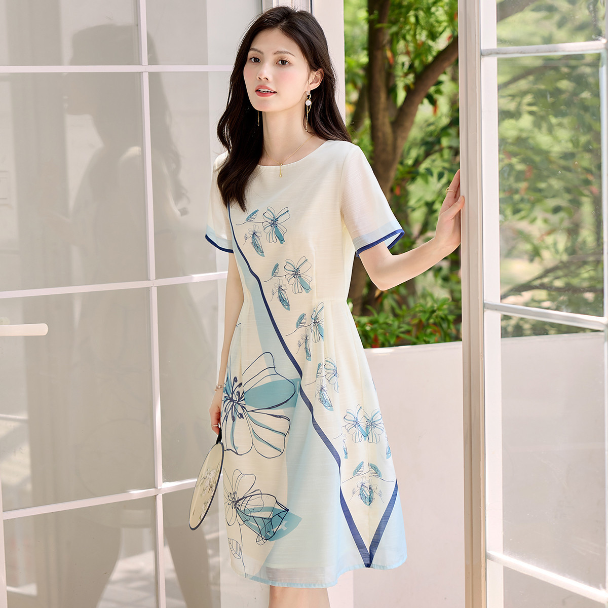 �������� 2025��װӡ��ѩ������ȹ Բ��ֱͲ ����ʱ�� 138.1Ԫ