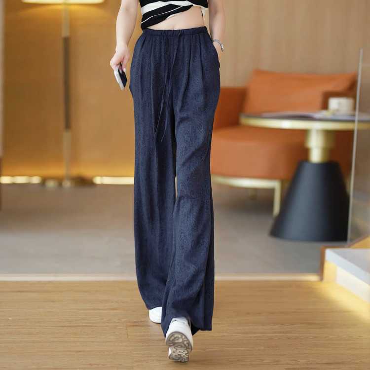 Զ���٤ 2025������ ��Լ�ٴ�Ů���˶����г��� ����ӡ��