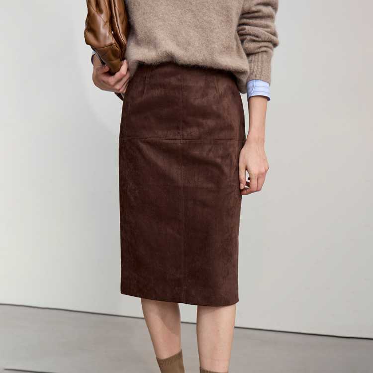 AMII �����������¡�25�����ͨ�ڷ����������Ƥ��A����ȹ����ȹ160Ԫ