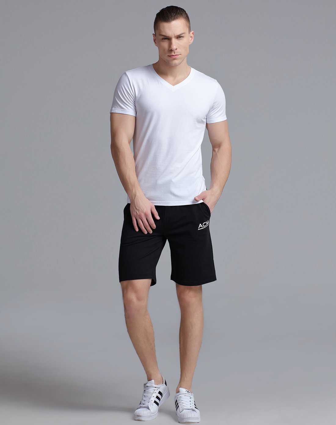 意大利ac米兰男士运动服专场唯品首发 男士休闲短袖t恤 运动系列白色