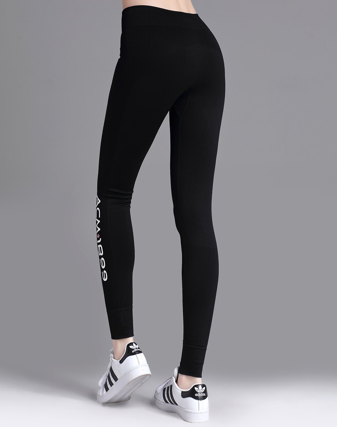 修身显瘦 女士打底运动裤 速干透气瑜伽跑步弹力长裤