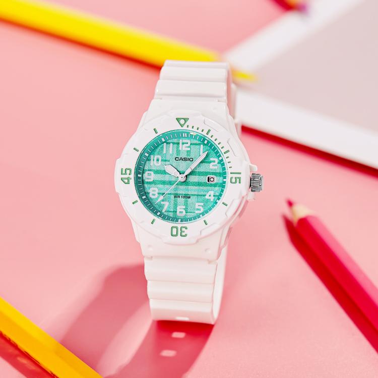 Casio 卡西欧（）手表时尚运动学生表防水石英女表儿童手表 In Pink