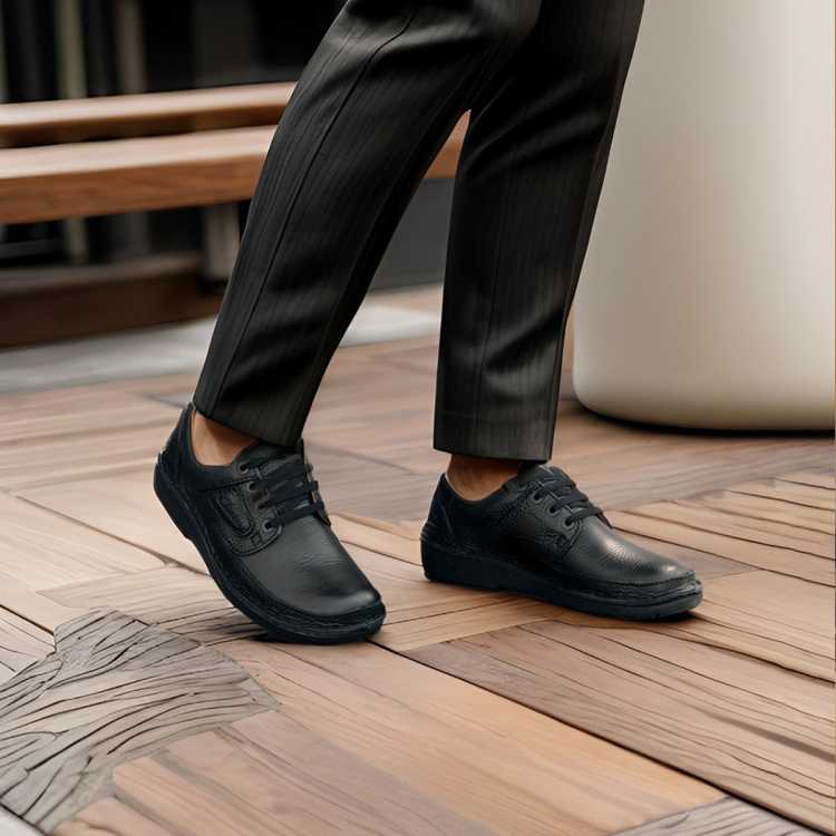 clarks 日常通勤 简约时尚复古百搭男休闲皮鞋 自然系列