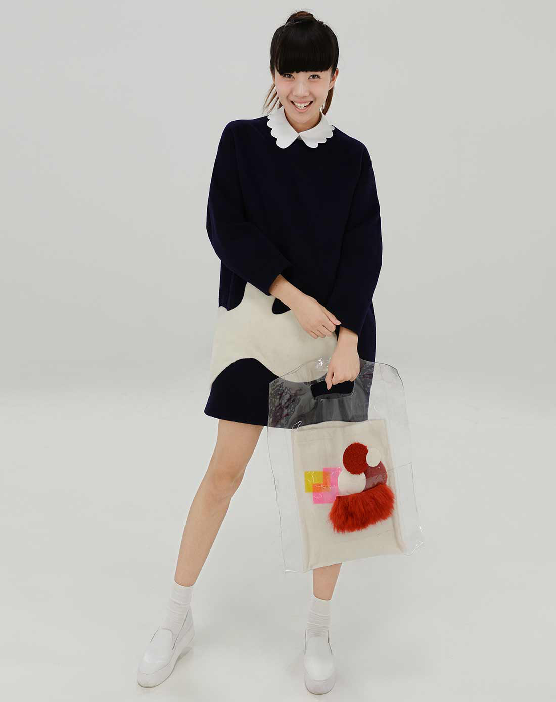 李薇《女神新装》蓝色毛呢连衣裙