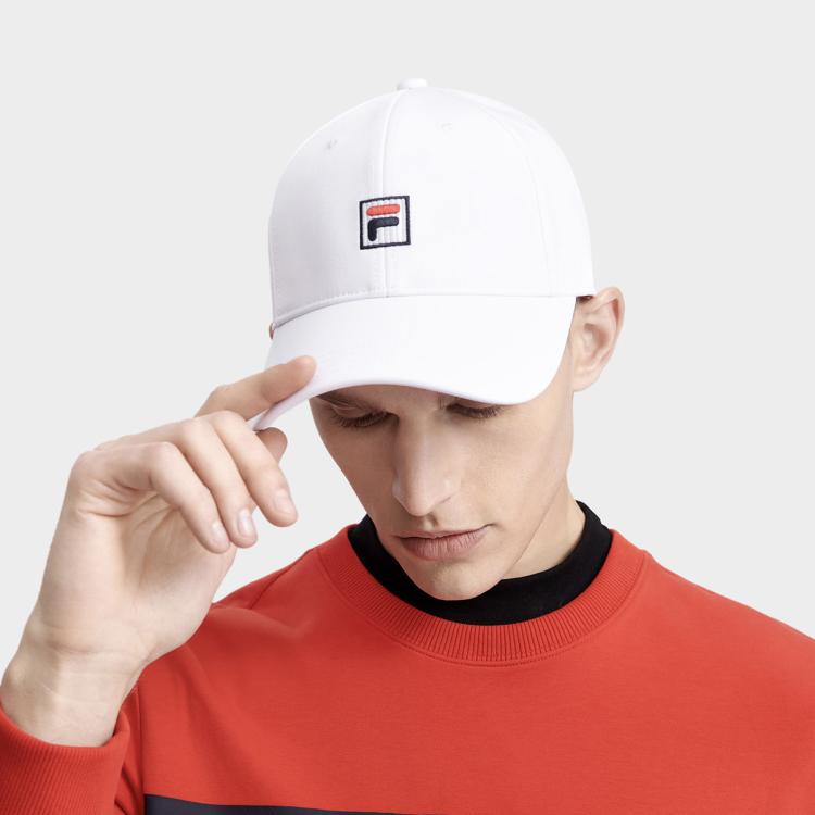 Fila 【情侣款】时尚简约流行百搭便携帽子男女同款遮阳棒球帽 In White