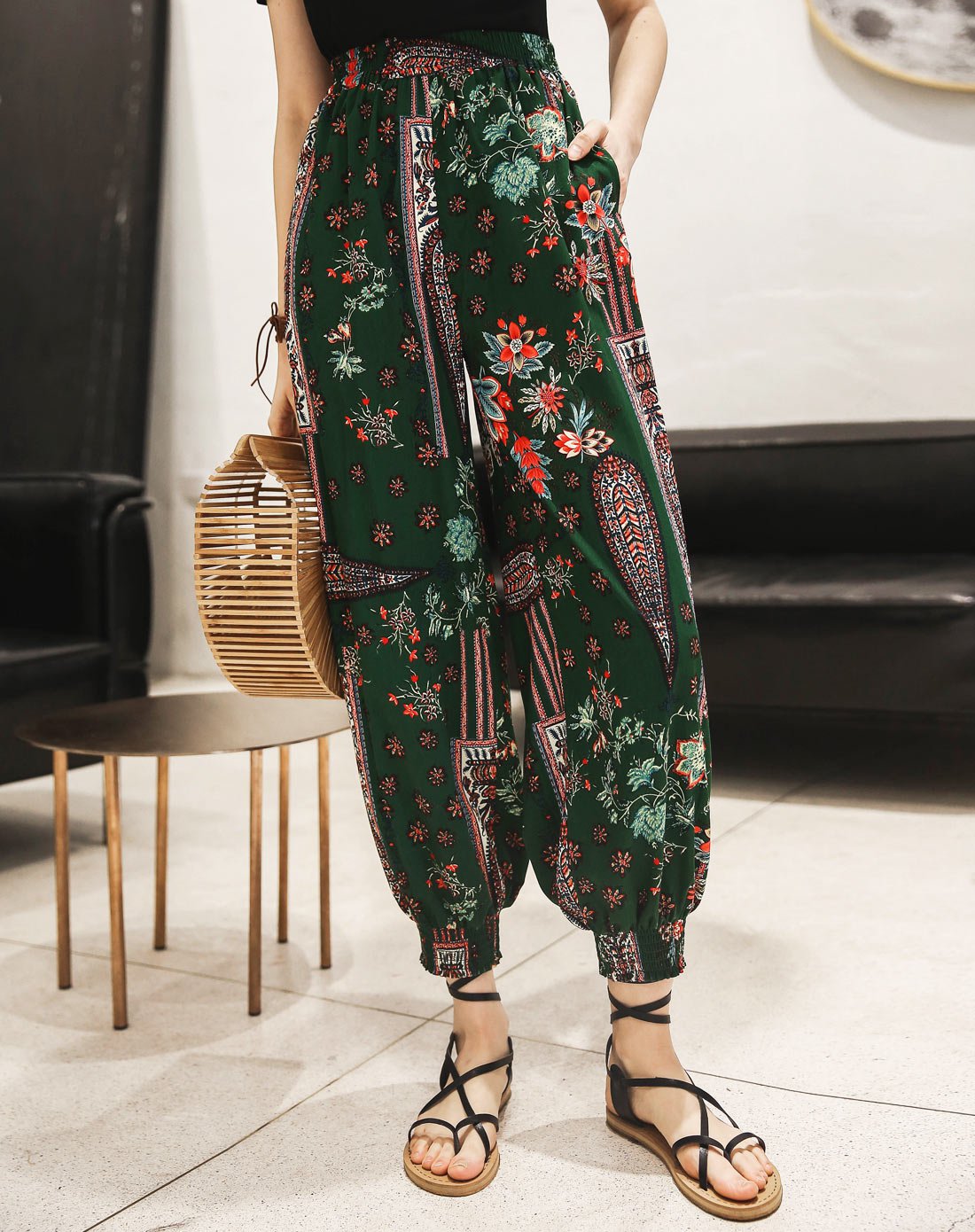 新款民族风灯笼裤高腰阔腿裤女显瘦哈伦裤花长裤子