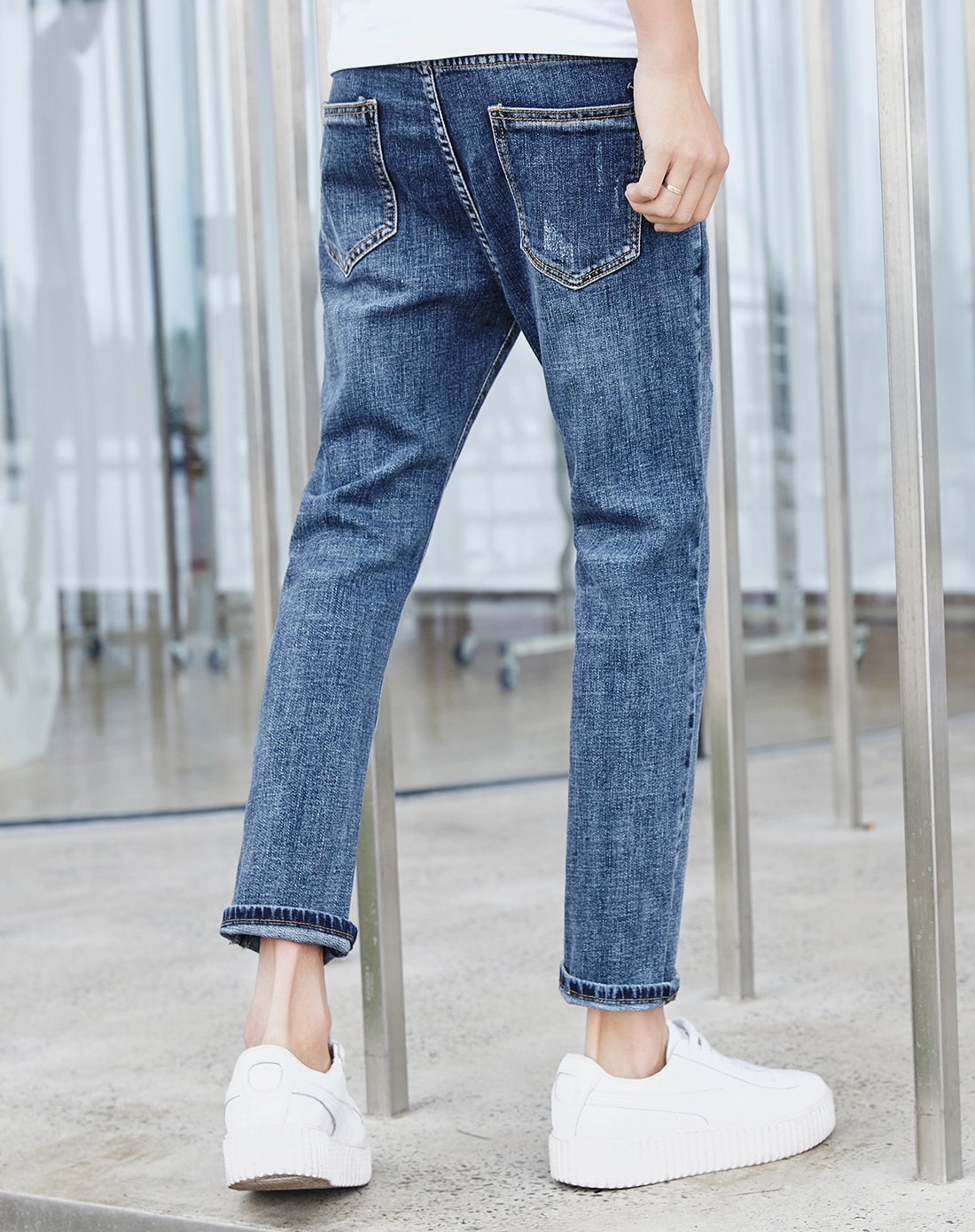 裤袢u型环扣装饰猫须磨砂破洞牛仔九分裤