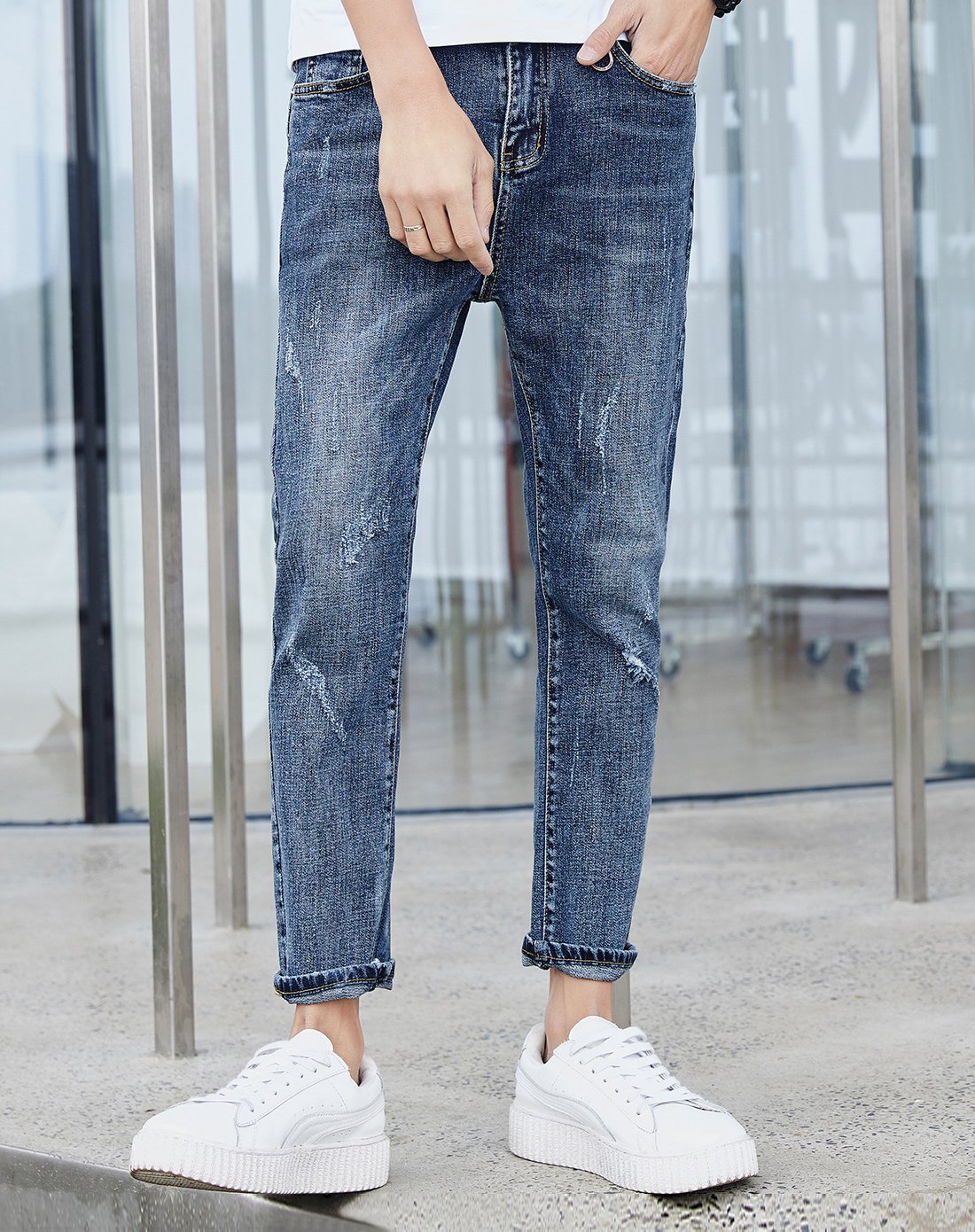 裤袢u型环扣装饰猫须磨砂破洞牛仔九分裤