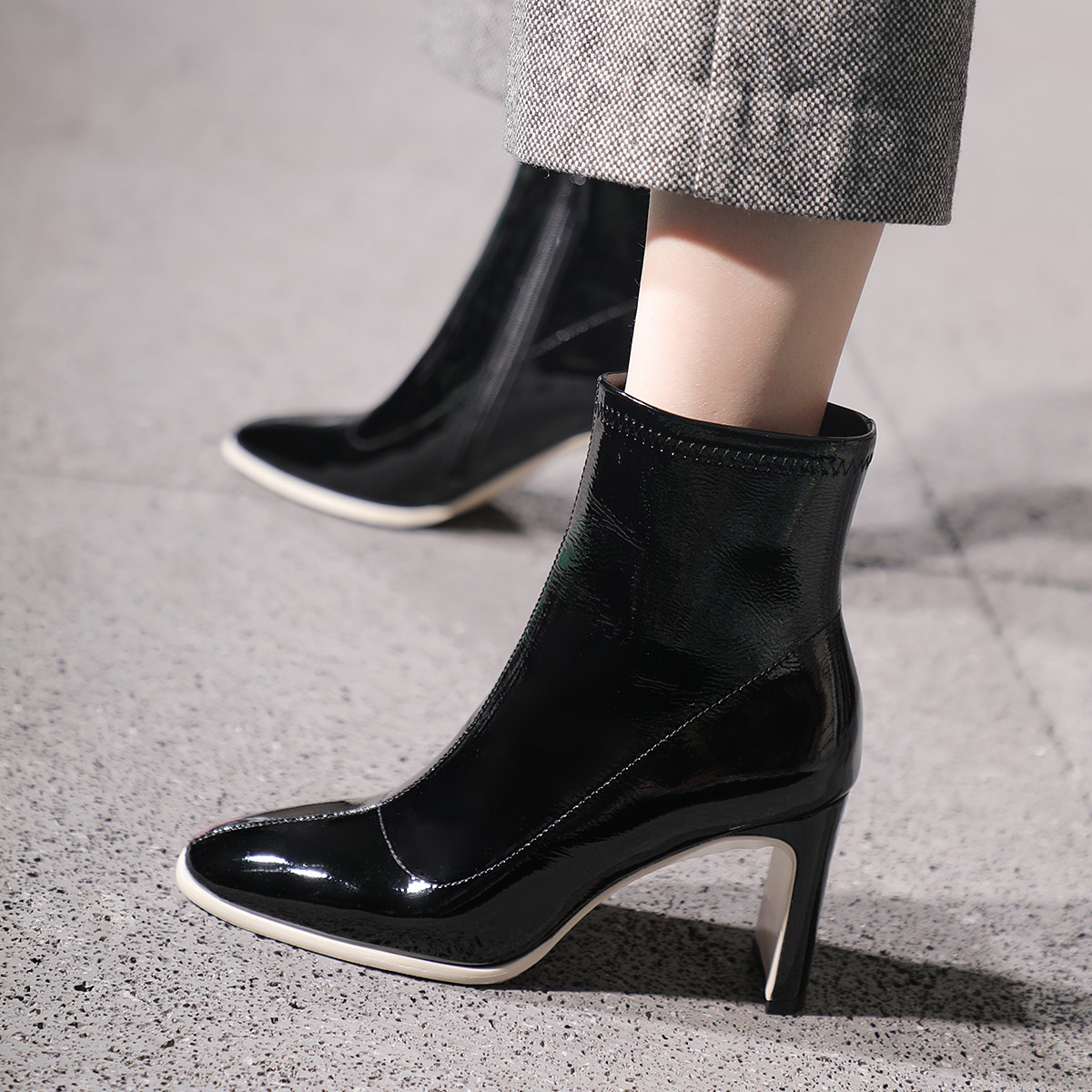 姝菲2018年冬季女鞋短靴新款欧美【牛漆皮】圆头粗跟高跟鞋真皮女靴短